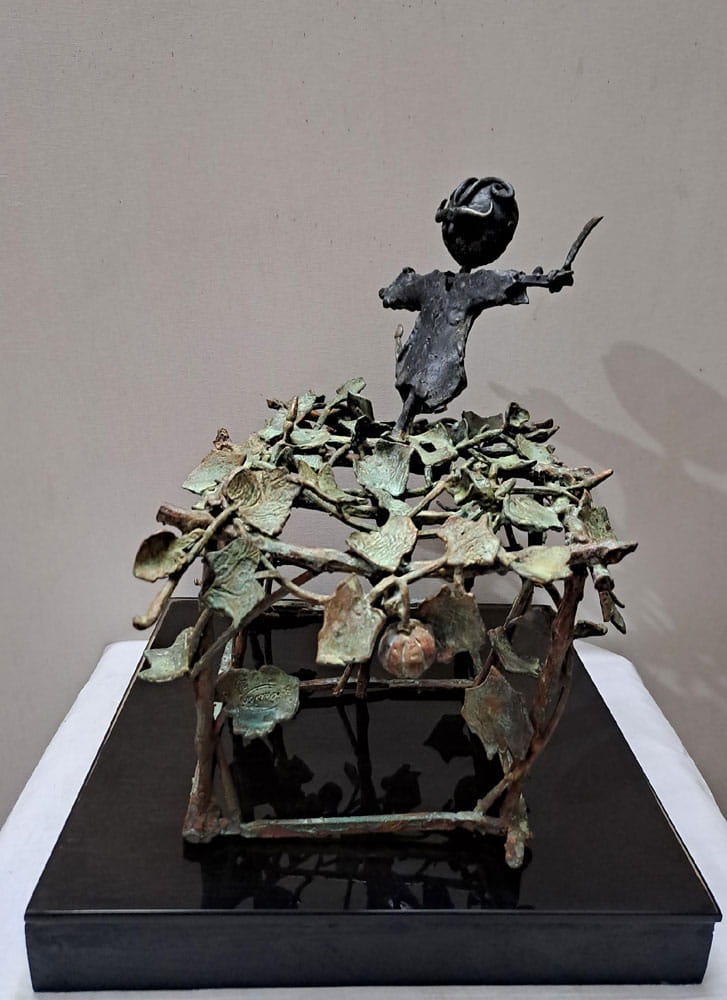 Bronze figurative sculpture